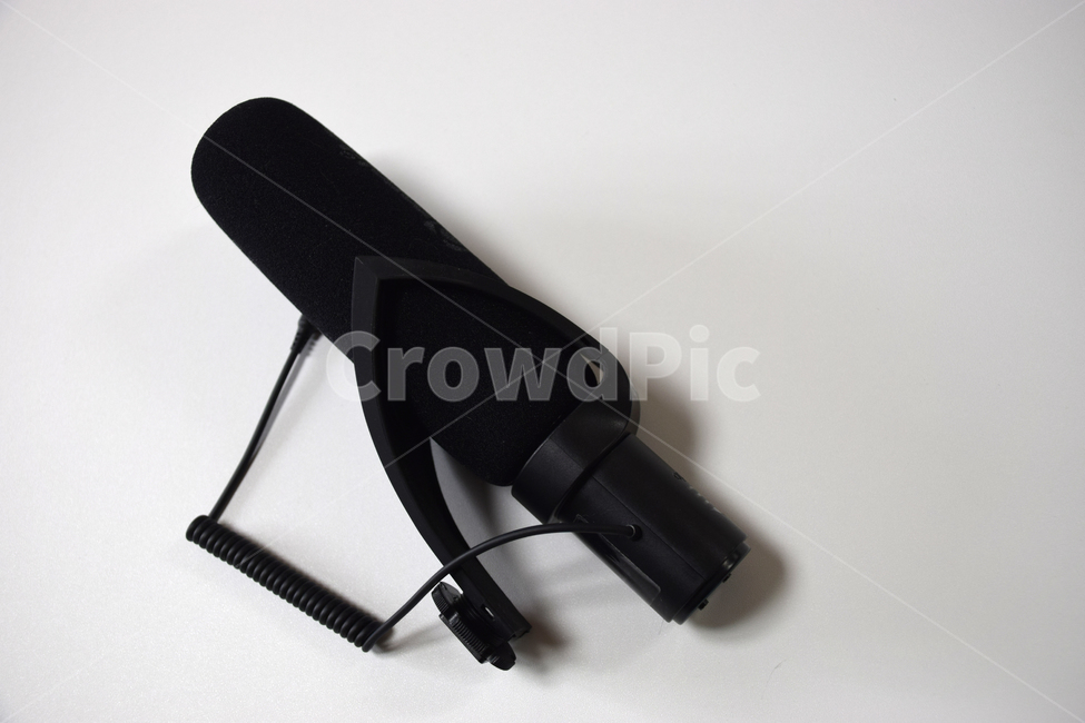 마이크,방송,엔터테인먼트,라디오,녹음,연설,인터뷰,보도,언론,매체,비즈니스,비지니스,강연,목소리,음악,소리,뮤지컬,기술,노래방,가수,사물,물건,오브젝트,thing,object,matter,악기,음향기기,musical instrument,musical equipment