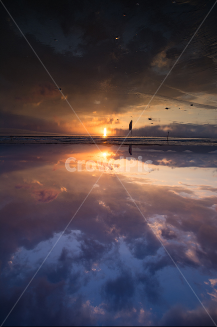 바다,모래,물결,노을,일몰,sunset,beach,clouds,구름,반영,reflex,sun,태양,하늘,sky,자연,풍경,nature,landscape,outdoors,옥외,light,빛,flare,플레어