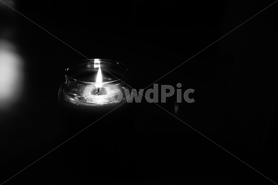 촛불,초,불,불빛,분위기,감성,감성사진,느낌,feel,candle,양초,캔들,감수성,어둠,빛,감각,접사,흑백,모노톤,monochrome,black and white,사물,물건,오브젝트,thing,object,matter