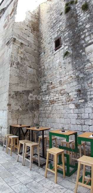 restaurant,레스토랑,성벽식당,유럽성벽,크로아티아,스플리트,croatia,노천카페