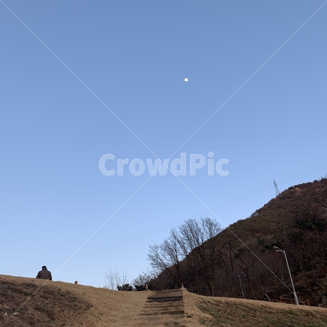 자연,nature,하늘,구름,달,감성사진,자연,풍경,nature,landscape,grassland,목초지,field,들,outdoors,옥외