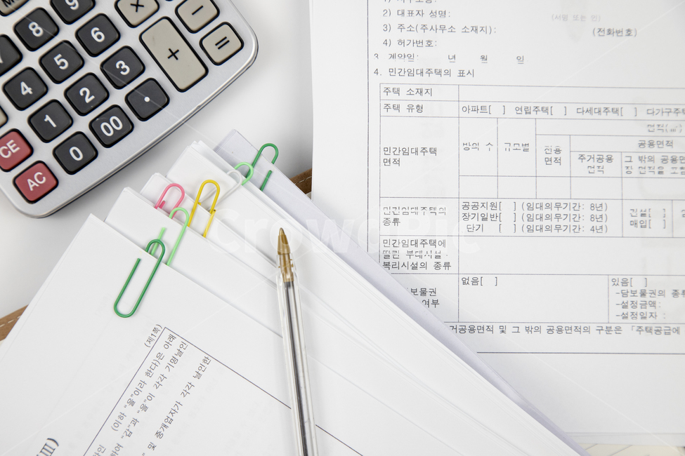 비즈니스,금융,계약서,부동산,주택,아파트,매매,임대차,공인중계사,계약,임대,재산,거래,하우스,흥정,작성,서류,문서,체결,약정,생활,클립보드,계산기,볼펜,클립,칼라,산업,industry,industrial,비즈니스,사업,business,service,work