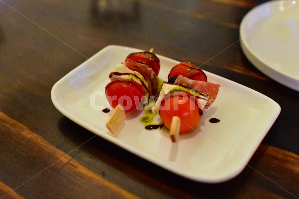 음식,토마토,치즈,에피타이져,흰색,빨강,햄,음식,식재료,요리,food,cook,meal,dishes,food reserves