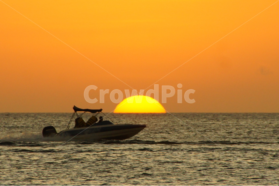 일몰,일출,석양,sunset,sunrise,바다,수평선,보트,배,boat