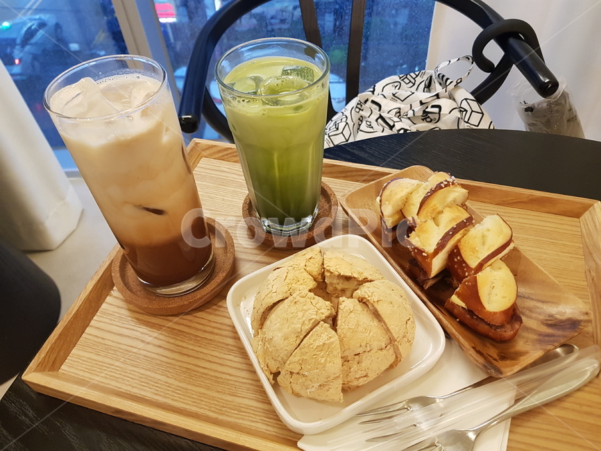 drink,beverage,마실것,juice,빵,주스,베이커리,디저트