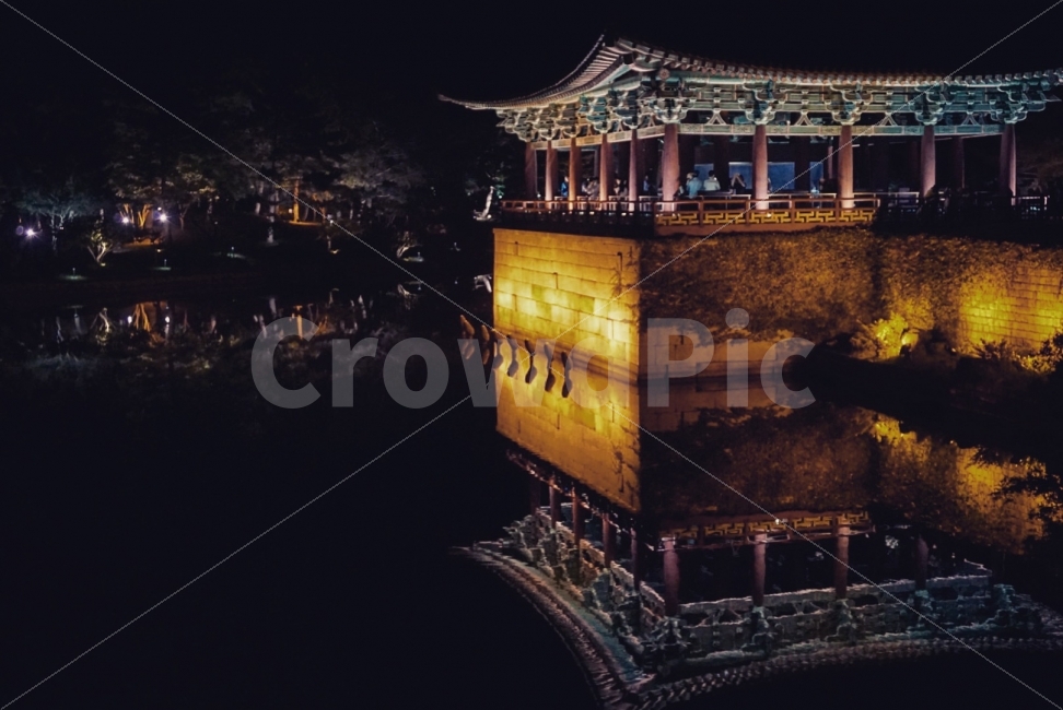 여행,경주,야경,안압지,소풍,야경,밤,풍경,nightscape,night,landscape,랜드마크,landmark,tourist attraction,한국전통,한국문화,korean traditional,korean culture,building,건물,architecture,건축물