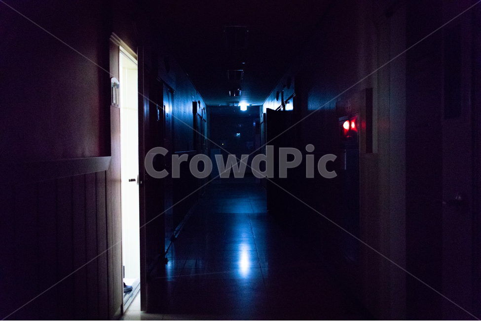 공포,귀신,밤,복도,호러,차가움,비상구,공포,호러,무서운,무서움,horror,terror,fear