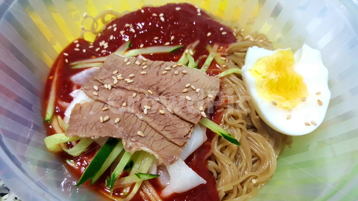 냉면,noodle,누들,food,파스타,pasta,식품,음식,비빔냉면,물냉면