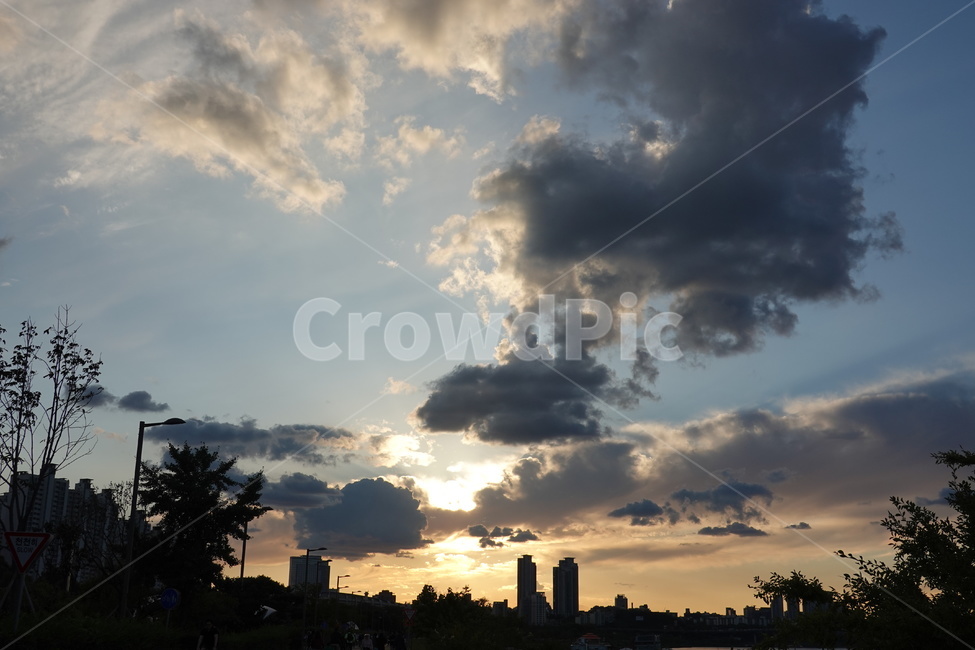 노을,한강공원,석양,풍경,sunset,sky,야경,nightview,도시,풍경,city,landscape,실루엣,그림자,silhouette,shadow,nature,자연,outdoors,옥외,sunlight,햇빛,하늘,weather,날씨