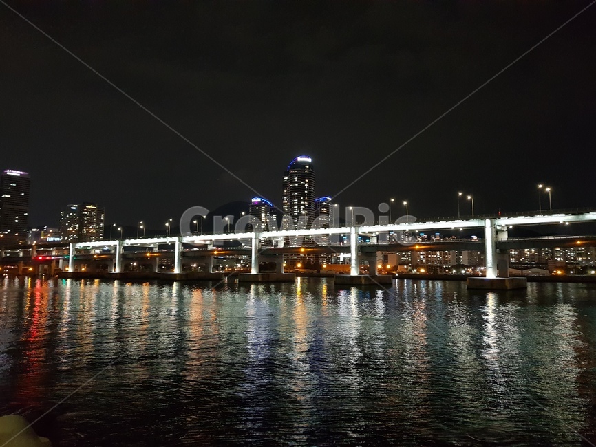 광안리,해운대,밤바다,도시바다,도시의밤,광안대교,야경,도시,광안대교야경,광안리야경,바다,해운대야경,야경,밤,풍경,nightscape,night,landscape,도시,city,water,물,waterfront,워터 프론트,building,건물