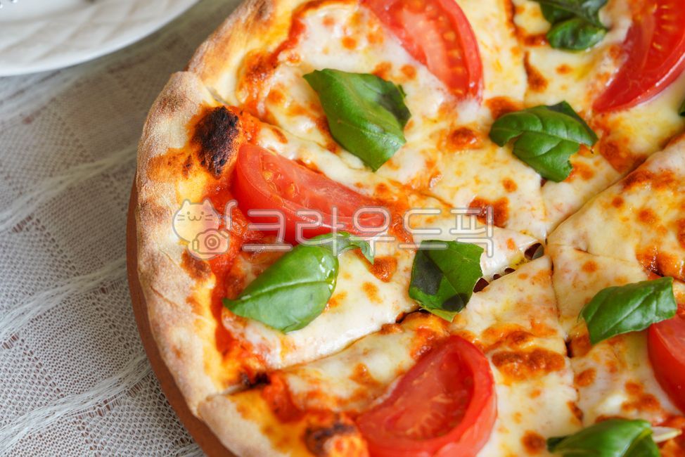 Margherita,Tomato Pizza,basil,Instant,Pizza Cheese,tomato,carbohydrate,food,cheese,Margherita Pizza,pizza,pizza dough,western cuisine,ingredients,cooking,western food