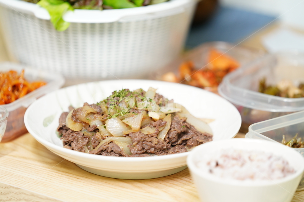 먹거리,불고기,육식,육류,음식,술안주,반찬,푸드,한식,쌈,그릇,접시,집밥,요리,식사