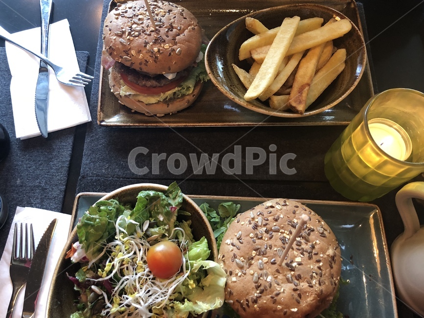 food,음식,burger,버거,bread,빵,fork,포크,감자튀김,샐러드,빵배경,음식배경