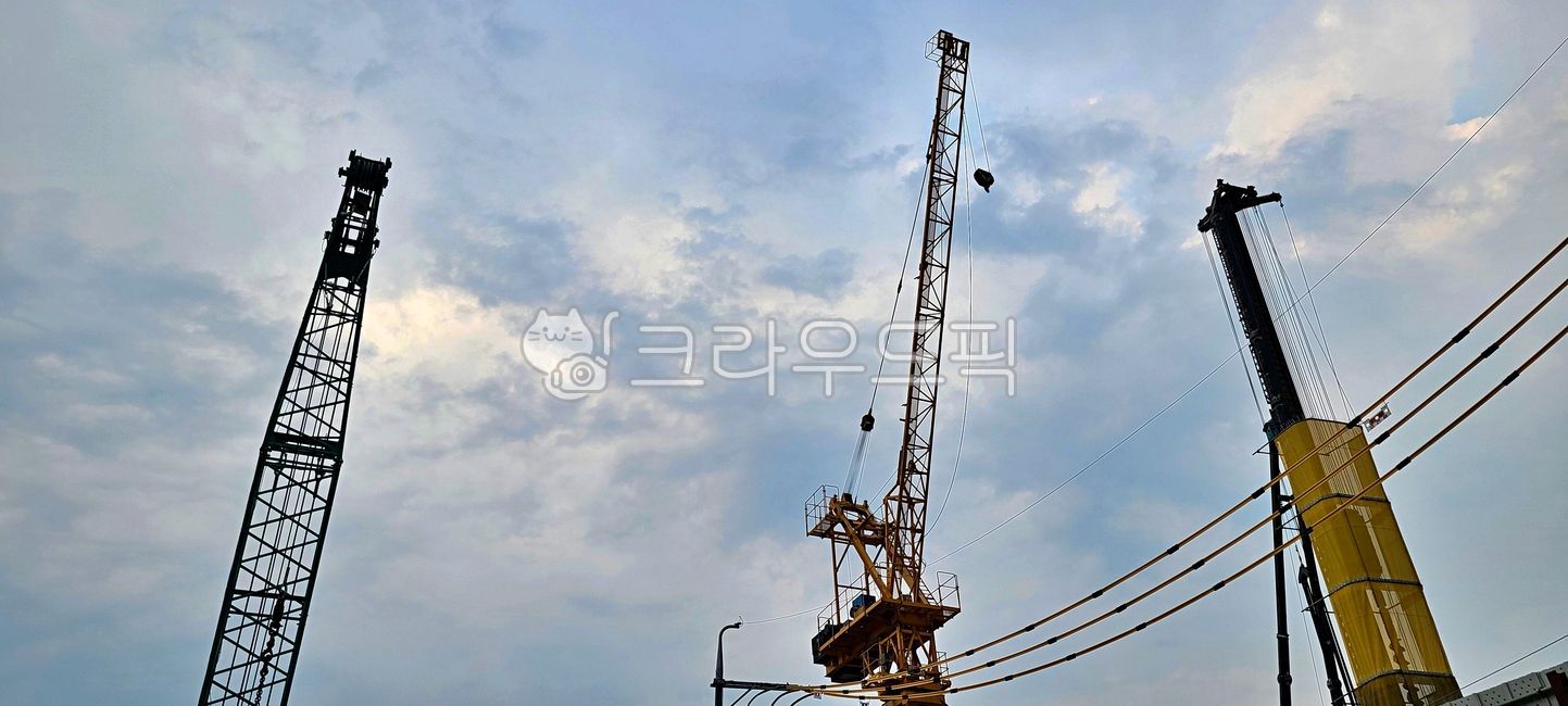crane,Apartment construction,city,construction site,construct,office building,building