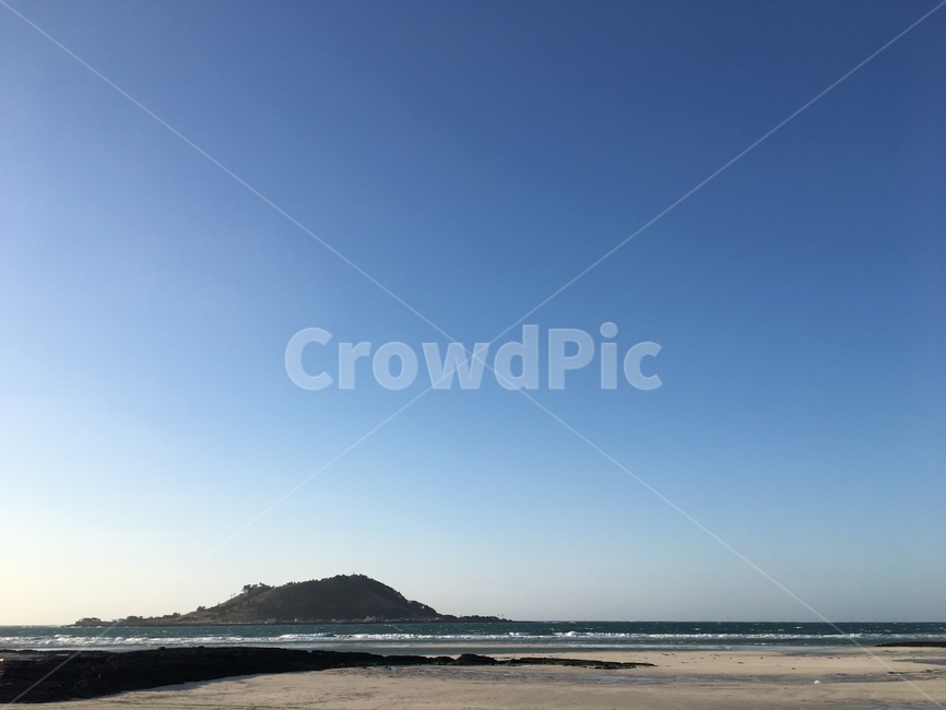 바다,자연,제주도,해수욕장,하늘,sea,nature,jejuisland,beach,sky,자연,풍경,nature,landscape,한국자연풍경,한국자연경관,korea nature landscape,제주도,jeju,jeju island,outdoors,옥외,land,땅