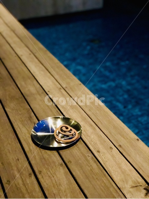 모기향,견목,hardwood,나무,wood,풀장,저녁,여름,계절,summer,season