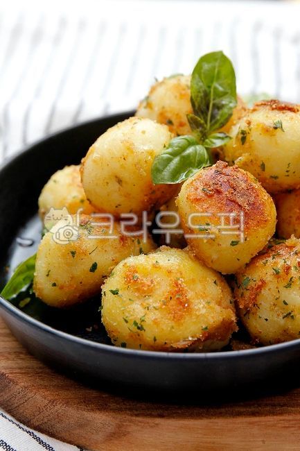 감자,감자요리,알감자구이,알감자버터구이,요리,음식,음식,식재료,요리,food,cook,meal,dishes,food reserves