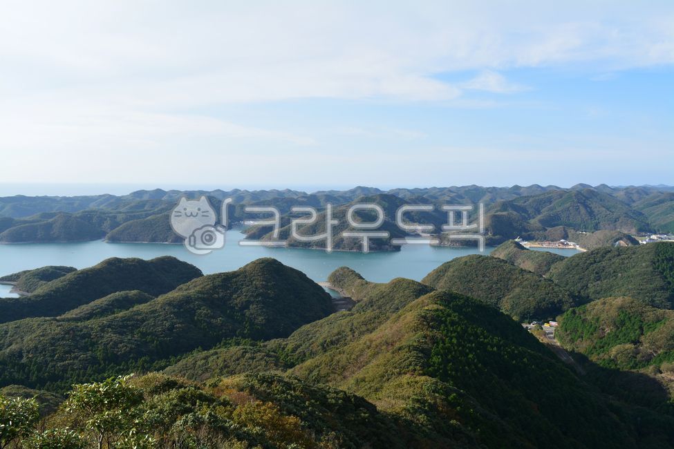 일본,일본명소,대마도,타케시마,japan,japanese,nature,자연,outdoors,옥외,promontory,곶,water,물,sea,바다,ocean,대양,shoreline,해안선,섬,island,sky,하늘