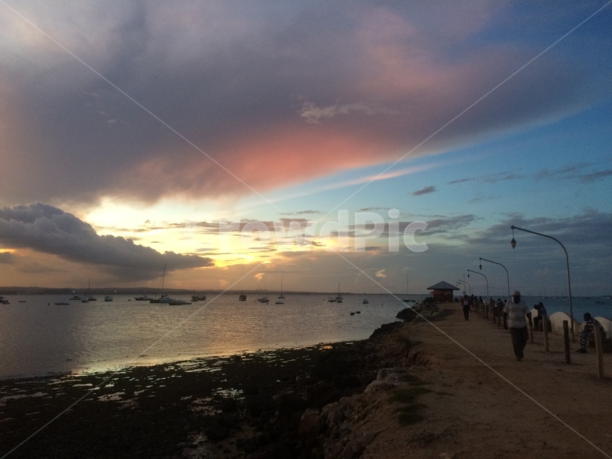 탄자니아,다르에스살람,daressalaam,바다,오션뷰,oceanview,ocean,sea,해질녘,노을,구름,sky,자연,풍경,nature,landscape,해외,외국,세계,foreign,oversea,world,세계자연풍경,해외자연풍경,외국자연풍경,world nature landscape,사람들,대중,군중,other people,crowd,outdoors,옥외