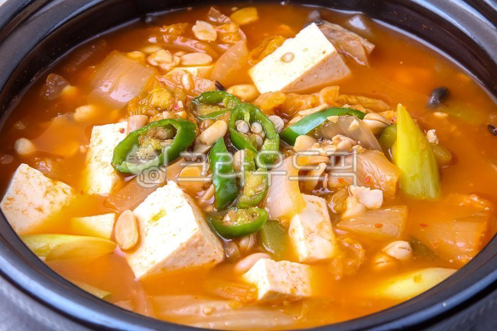 Cheonggukjang,soup,Korean cuisine,Korean,soup dish,soy bean paste soup,food,Bean dish,Korean food,tofu,traditional food,bean,Miso soup