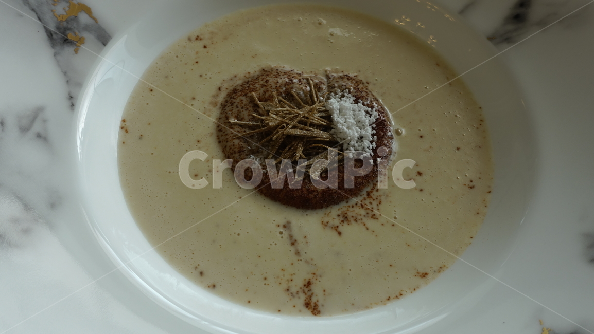 finedining,미슐랭,레스토랑,restaurant,meal,food,dish,음식,코스요리,트러플,truffle,송로버섯,서양송로,스프,soup