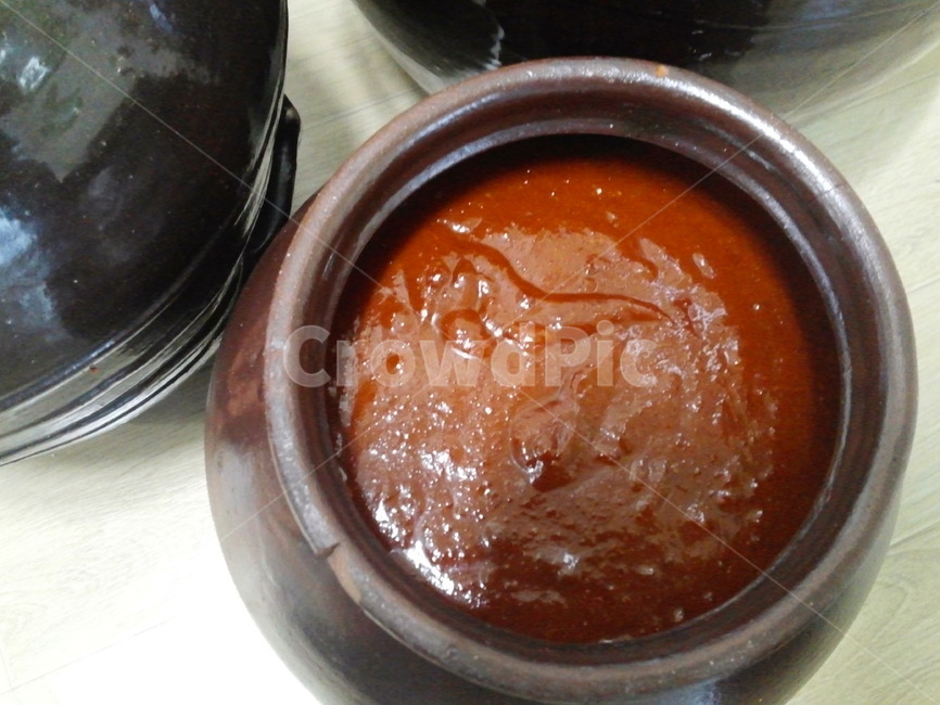 고추장,고추,빨간색,청양고추,항아리,장독,전통음식,음식,식재료,요리,food,cook,meal,dishes,food reserves