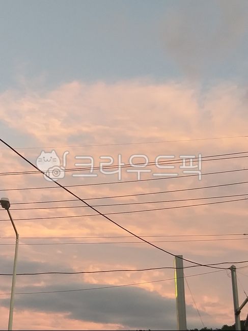sky,cloud,Its new,telephone pole,Street lamp