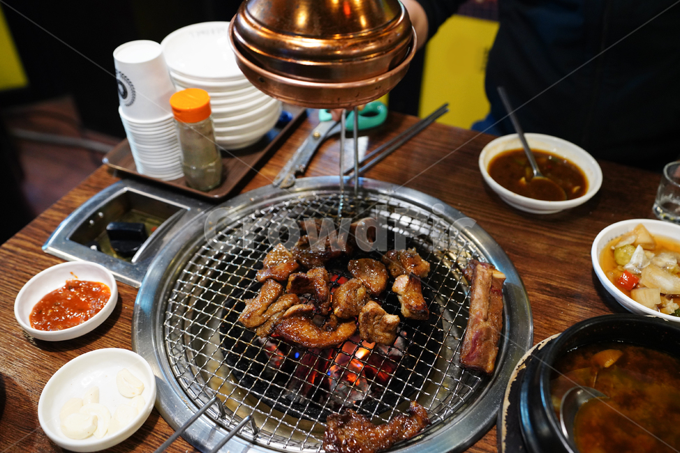 갈비,돼지,구이,안주,한식,음식,먹거리,고기,육류,육식,식사,음식,식재료,요리,food,cook,meal,dishes,food reserves,육류,고기,meat