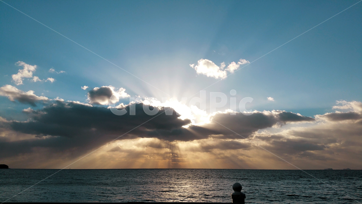 해,구름,하늘,바다,석양,노을,배경,sun,sky,sea,cloud,sunset,background,자연,풍경,nature,landscape,light,빛,flare,플레어,sunlight,햇빛,outdoors,옥외