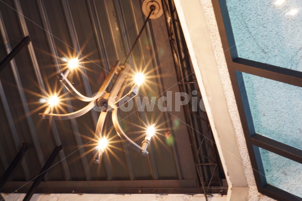 조명,카페,인테리어,감성,불빛,cafe,interior,light,emotion,feeling,인테리어,실내디자인,interior design