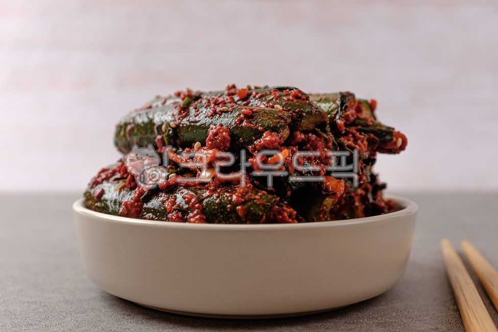 seasoning,close up,ingredient,kimchi,savory,cucumber,pickled,cool,Cucumber Kimchi,Korean culture,spicy,vegetable,food,meal,chili powder,Korean food,grocery,Food Ingredients,ingredients,crunchy,cucumber cucumber