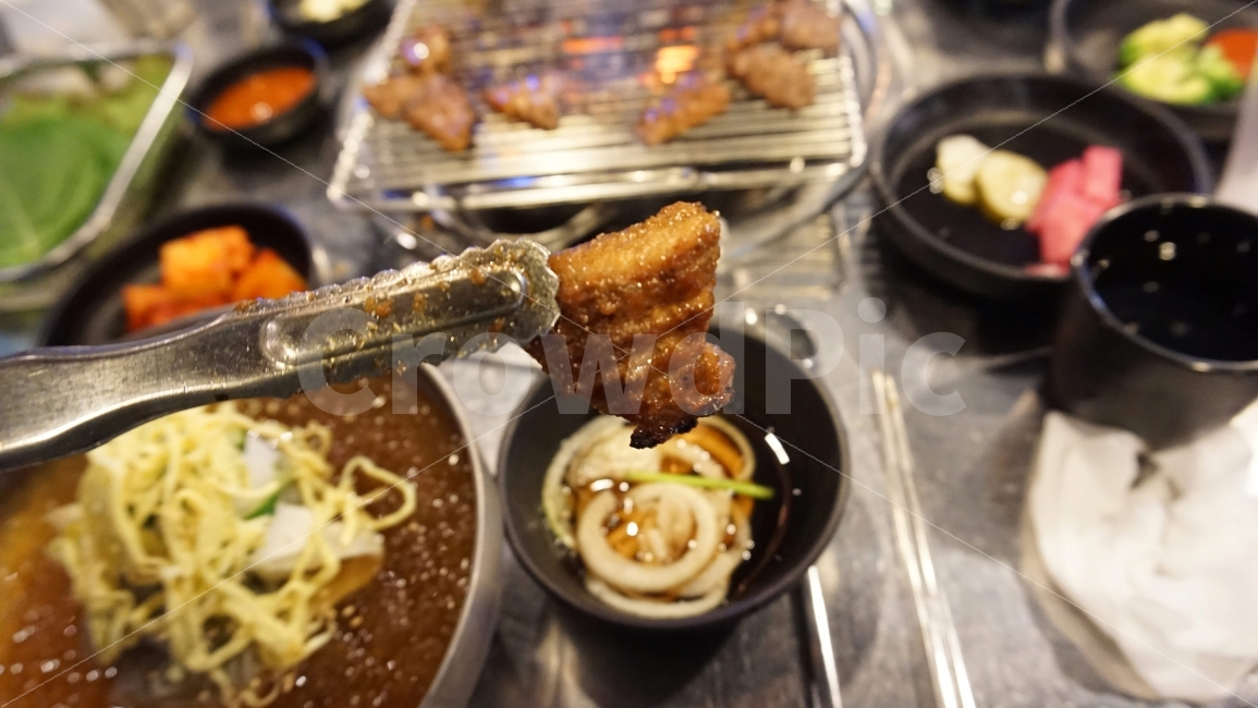 고기,고기한점,숯불갈비,숯불고기구이,갈비한점,음식,식재료,요리,food,cook,meal,dishes,food reserves,육류,고기,meat