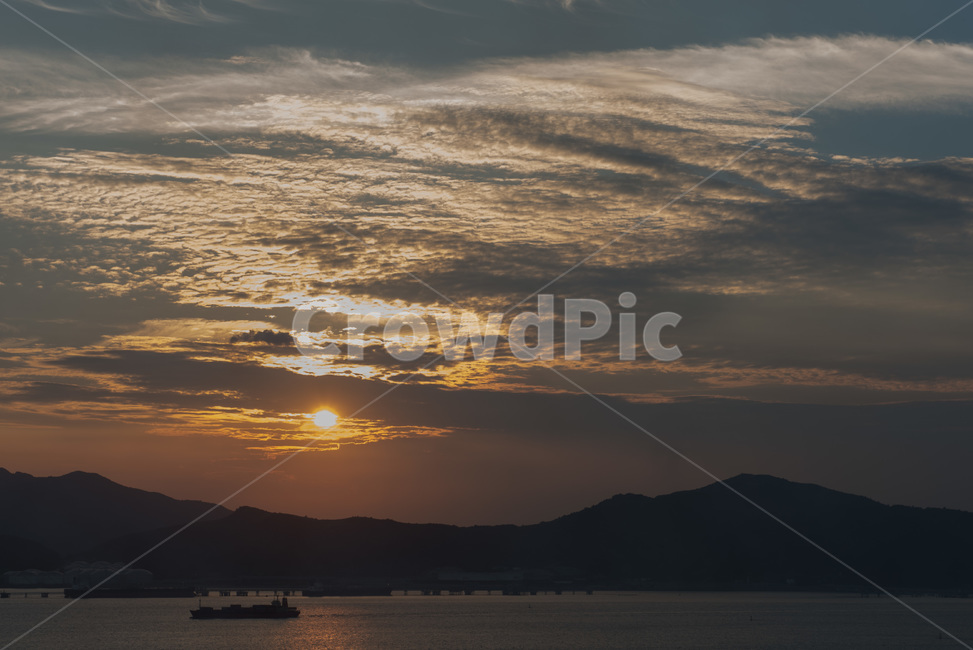 남해,남해바다,바닷가,노을,태양,자연,풍경,nature,landscape,outdoors,옥외,sky,하늘,sunset,일몰,dusk,황혼,dawn,새벽,red sky,붉은 하늘