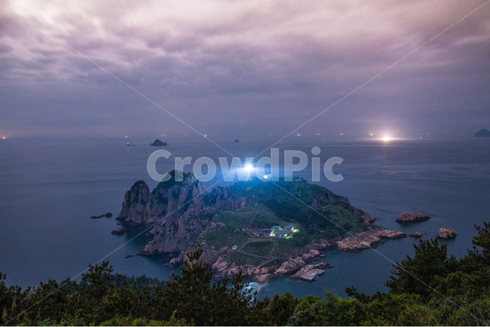 소매물도,야경,바다,소매물도야경,한국의섬,섬,섬야경,아름다운한국,한국야경,이쁜야경,밤바다,자연,풍경,nature,landscape,한국자연풍경,한국자연경관,korea nature landscape,야경,밤,nightscape,night,land,땅,outdoors,옥외,water,물,shoreline,해안선,ocean,대양,sea,scenery,coast,연안,경치,promontory,곶