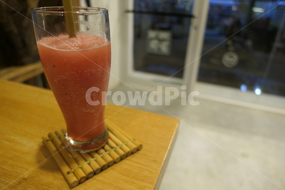수박주스,watermelon,카페,cafe,대나무받침,음료수,drink,beverage