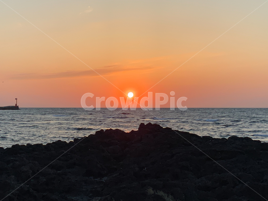 제주,일몰,자연,풍경,제주도,함덕,게스트하우스,뷰,드론,jeju,jejudo,jejuisland,landscape,sun,바다,해안,자연,풍경,nature,landscape,한국자연풍경,한국자연경관,korea nature landscape,제주도,jeju,jeju island,outdoors,옥외,water,물,ocean,대양,sea,바다