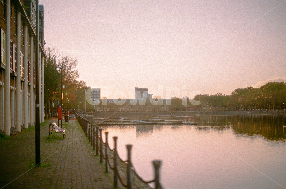 필름,영국,런던,감성,노을,풍경,london,river,flim,도시,풍경,city,landscape,해외,외국,세계,foreign,oversea,world,세계도시풍경,해외도시풍경,외국도시풍경,world cityscape,handrail,난간,banister,water,물,outdoors,옥외