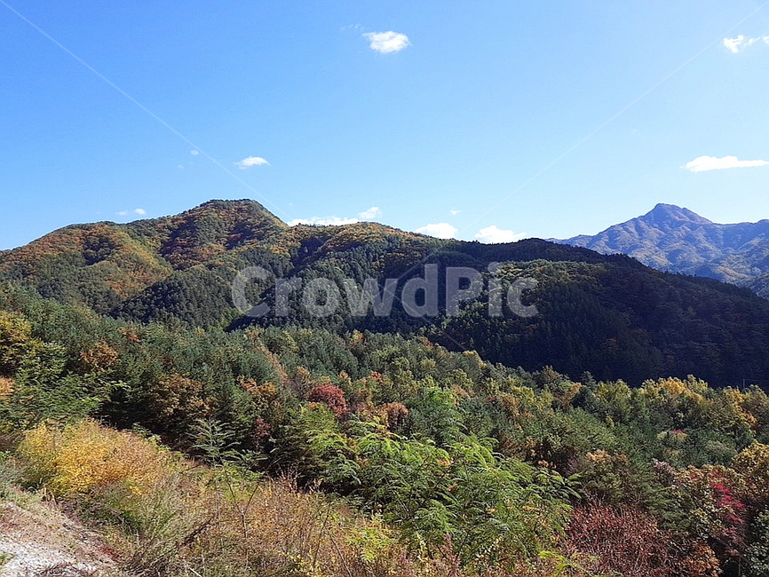 산,풍경,맑은하늘,넓은풍경,산풍경