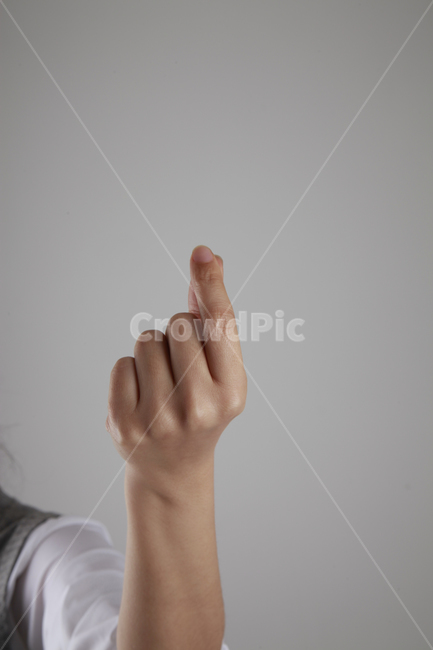 여자손,주먹,왼손,팔,흰색배경,동양인,사람,인물,인간,human,person,body,신체일부,몸,표시,손짓,표현,gesture,hand,expression,연출,컨셉,콘셉,direction,concept,신체일부,몸,body,손,제스처,표시,손짓,표현,gesture,hand,sign,expression