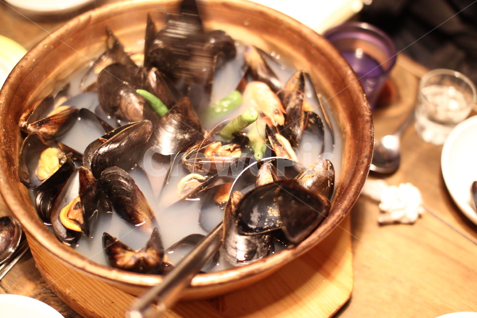 홍합탕,홍합,안주,기본안주,술상,술안주,음식,식재료,요리,food,cook,meal,dishes,food reserves,수산물,해산물,fishery products,seafood
