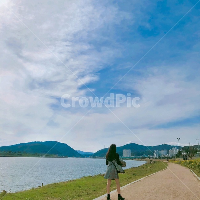 포항,형산강,뒷모습,초가을,계절,날씨,자연,풍경,nature,landscape,사람,인물,인간,human,person,여성,여자,woman,female,lady,outdoors,옥외,land,땅