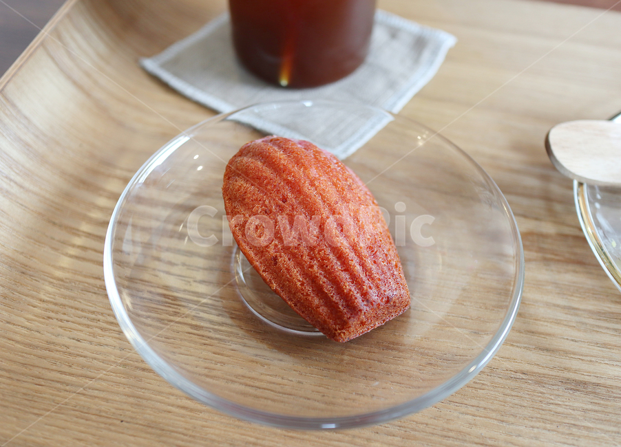 마들렌,디저트,플레이팅,스위트,테이블,음식,식재료,요리,food,cook,meal,dishes,food reserves,디저트,간식,후식,dessert,snack