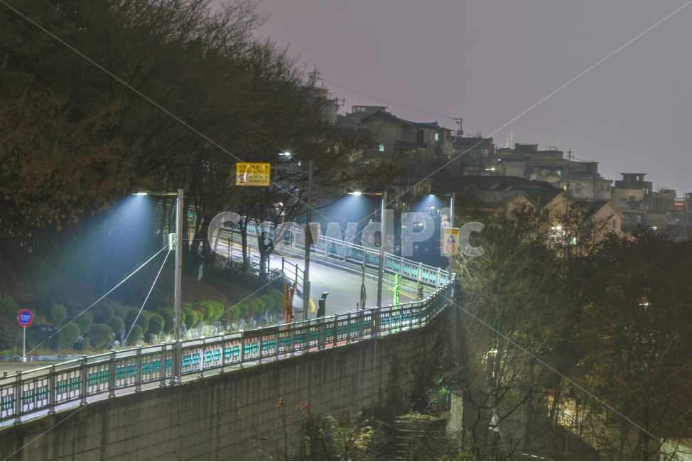 북촌,야경,가로등,길,밤,조명,밤길,야경,밤,풍경,nightscape,night,landscape,도시,city,한국도시풍경,한국도시경관,korea cityscape
