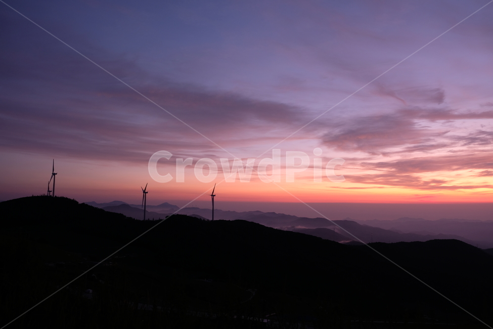 강원도,새벽,nature,자연,outdoors,일몰,황혼,하늘,sky,붉은하늘,풍력발전기,자연,풍경,nature,landscape