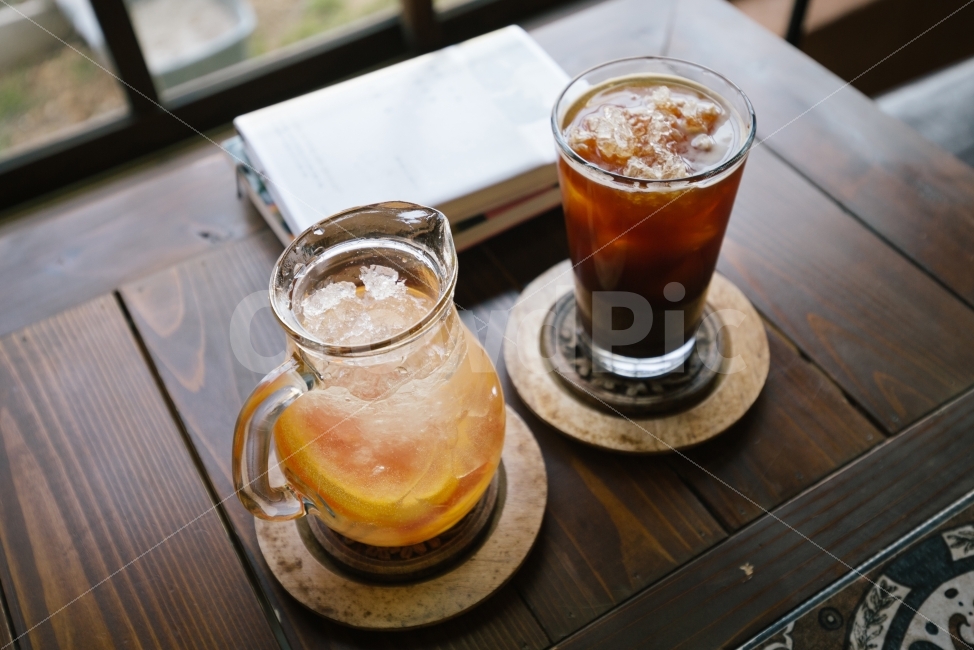카페,커피,자몽에이드,cafe,coffee,ade,아메리카노,아이스아메리카노,음료,아이스음료,음료잔,나무,유리잔,음료수,drink,beverage,커피,카페,coffee,cafe