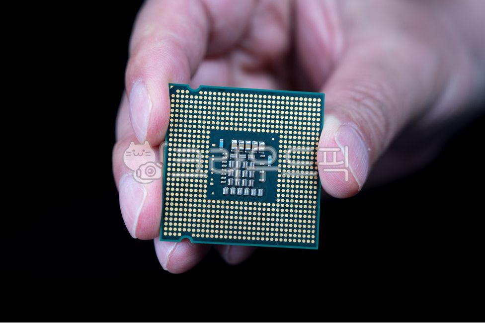 Nukki,semiconductor,Memory,part,concept,industry,computer accessories,Engineering,computer,science Technology,information and communication,semiconductor chip,hardware,finger,digital,close up,chip,business,motherboard,equipment,cpu,Circuit,electricity,eng