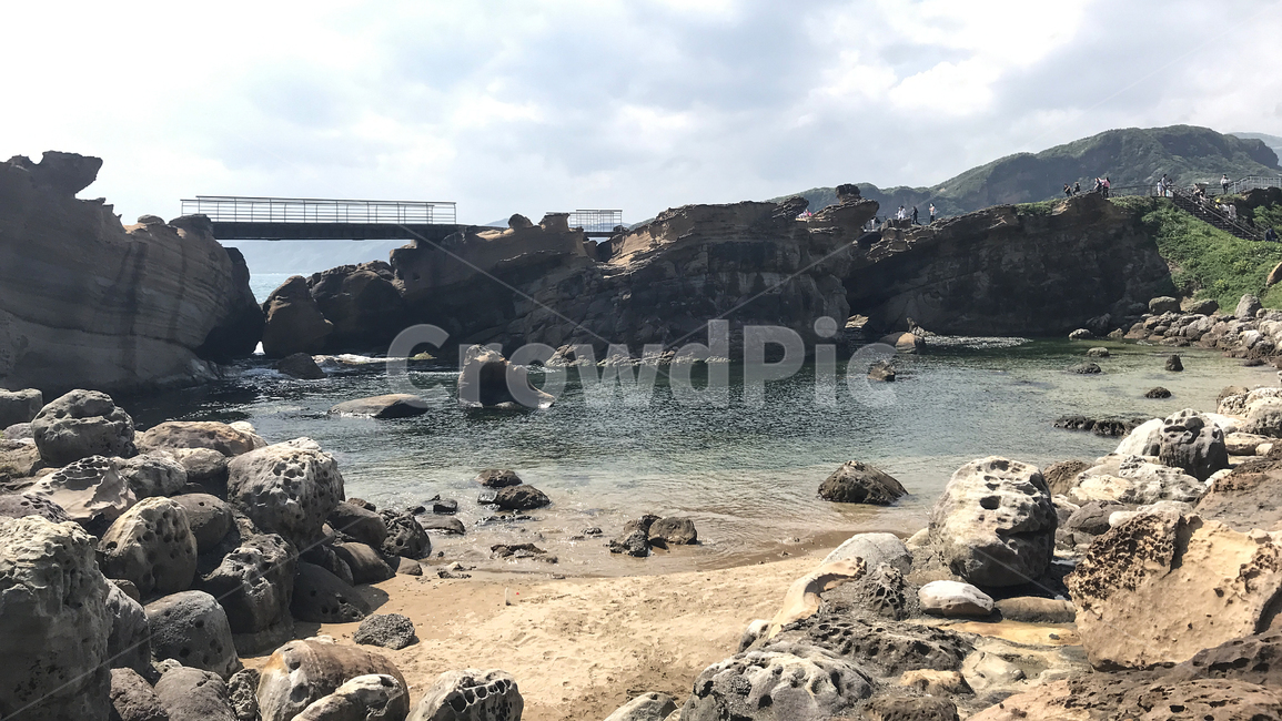 옥외,자연,경치,풍경,하늘,날씨,구름,산,맑음,대만,예류,지질,지질공원,공원,사람,바다,돌,aerial,beach,beautiful,blue,cliff,coast,coastline,geological,geology,landscape,natural,nature,ocean,outdoor,park,rock,scenic,sea,seascape,sky,stone,summer,sun,sunny,taiwan,tourism,view,water,wave