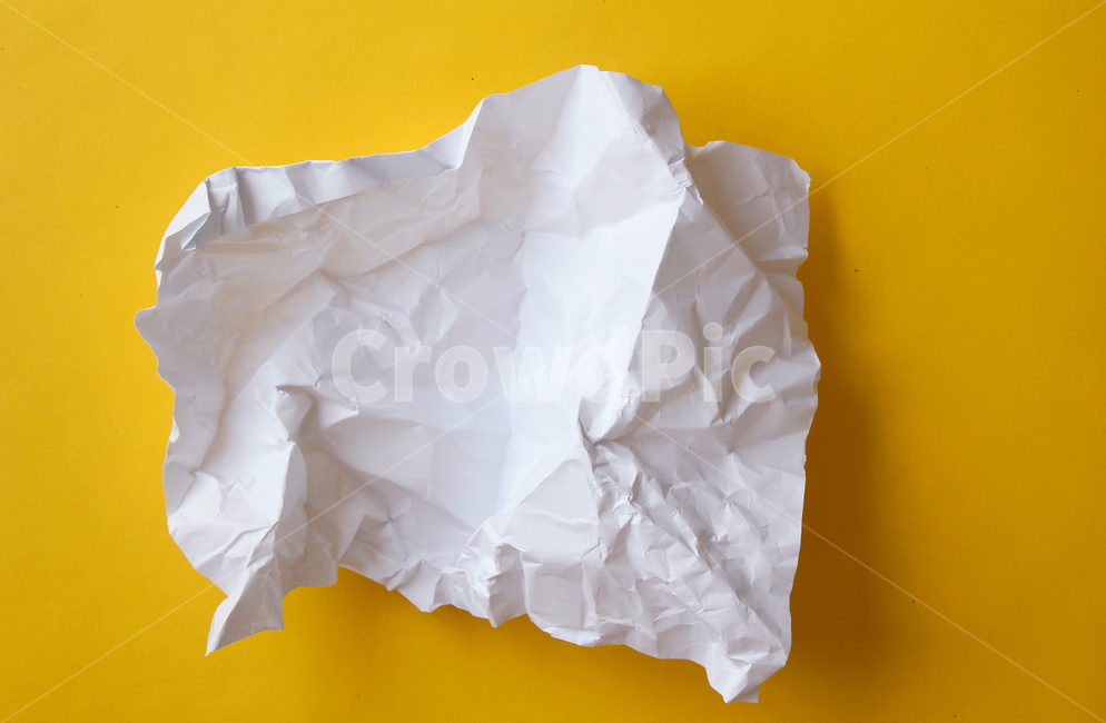 종이,구김,구겨진,흰색,노란색,노랑,blank,crumpled,crumpledpaper,empty,nobody,object,old,paper,ripped,topview,vintage,white,yellow,옐로우,페이퍼,주름,노란배경,하얀색,화이트,쓰레기,비어있는,빈,연출,컨셉,콘셉,direction,concept