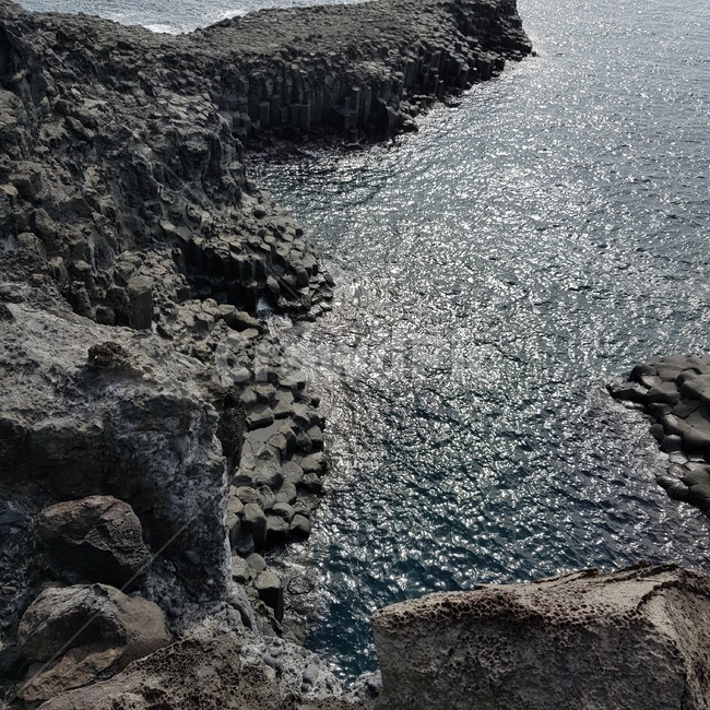 promontory,곶,nature,자연,outdoors,옥외,cliff,낭떠러지,sea,바다,water,물,ocean,대양,주상절리
