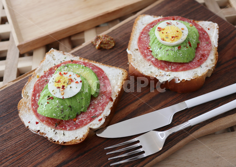 카페,샌드위치,아보카도,아보카도샌드위치,오픈샌드위치,음식,식재료,요리,food,cook,meal,dishes,food reserves,빵,bread,디저트,간식,후식,dessert,snack